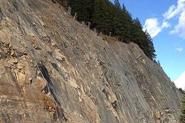 The Benefits of Rockfall Netting Installation